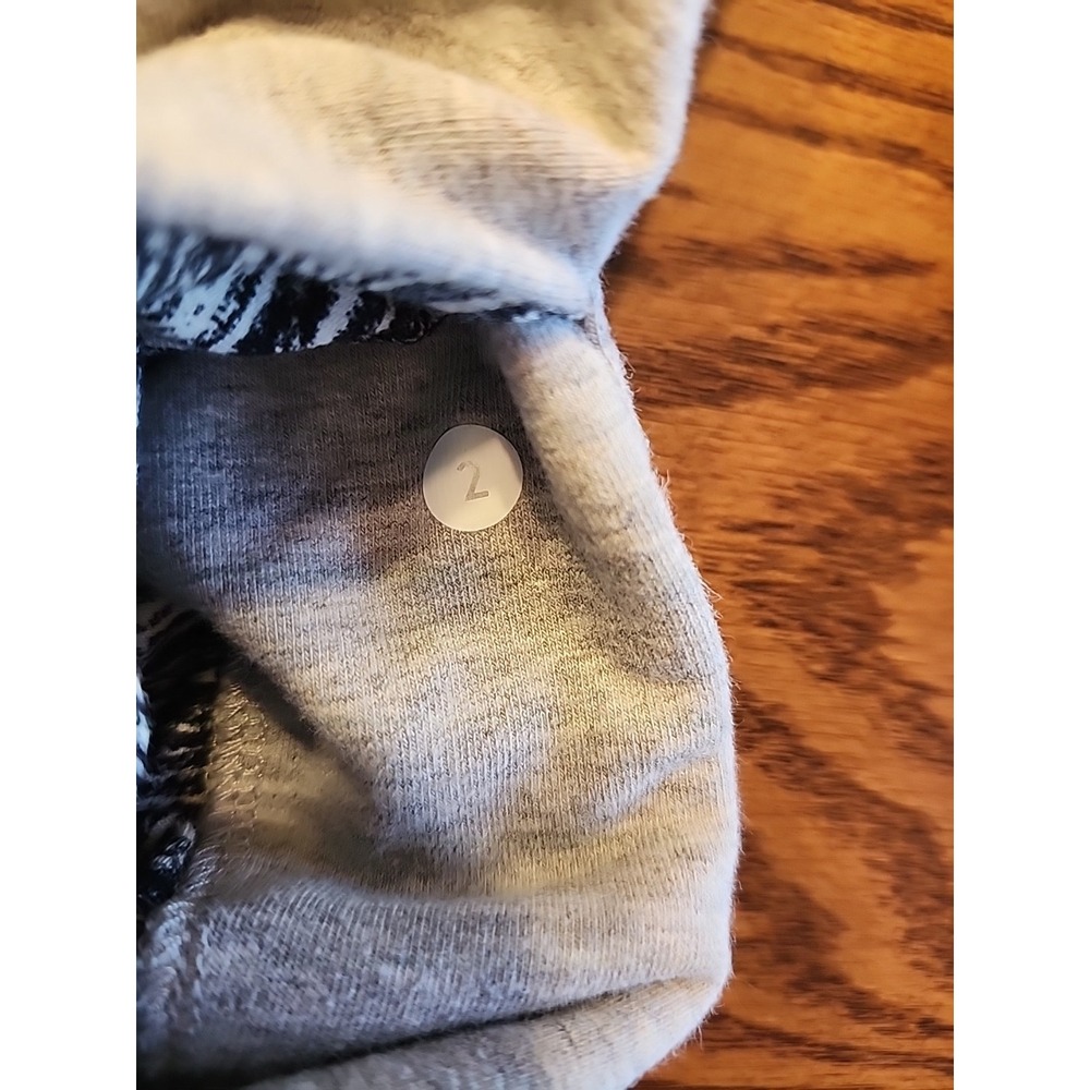 Lululemon Savasana Wrap Jacket Womens Size 2 Gray Asymmetrical Snap Cardigan - Picture 11 of 11